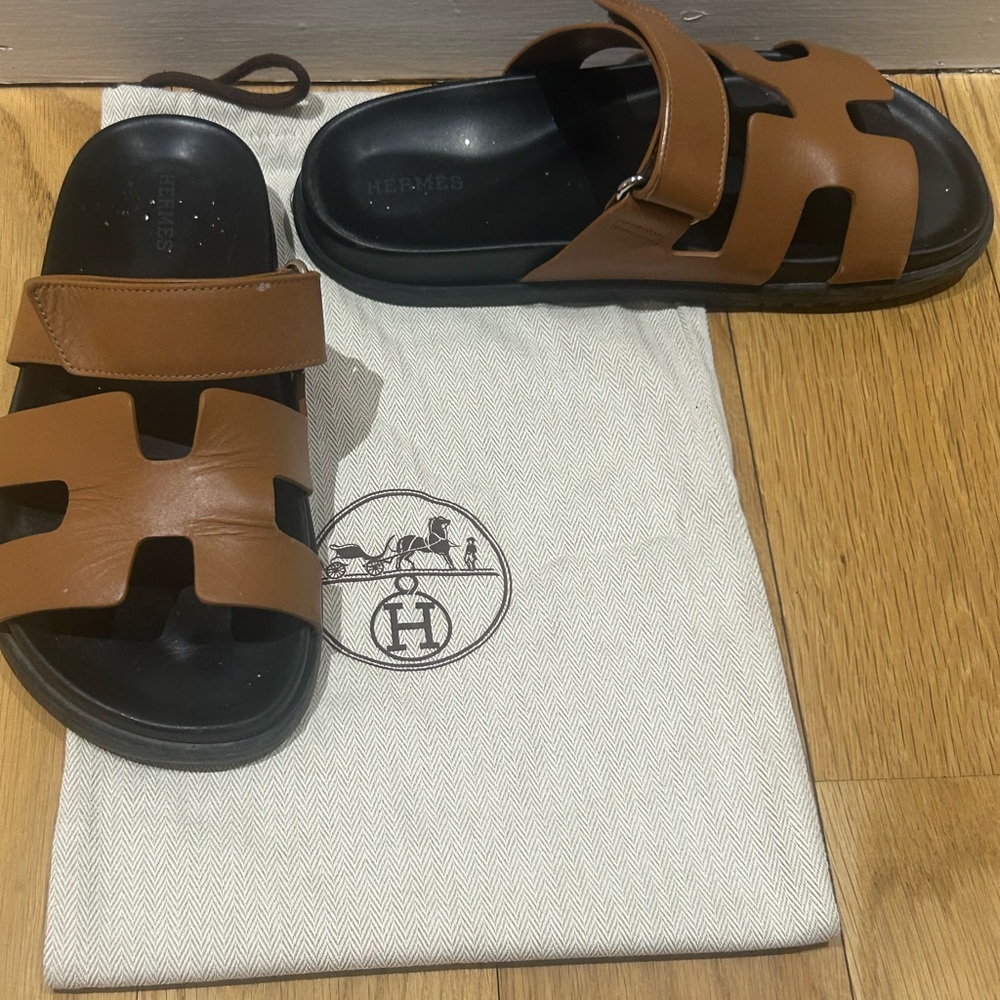 Women’s Hermes Tan and Black Sandals - Picture 4 of 12